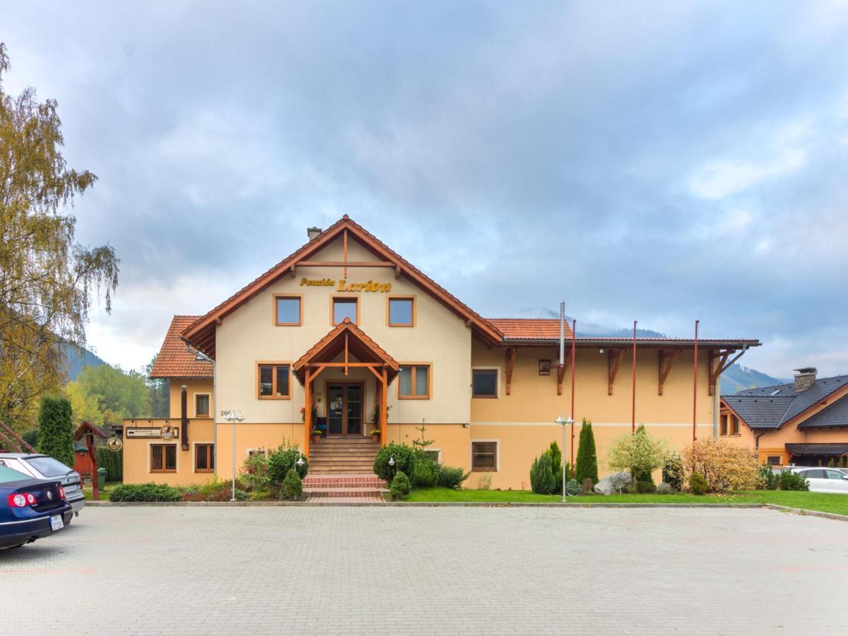 Penzion Larion Kralova Lehota Ngoại thất bức ảnh
